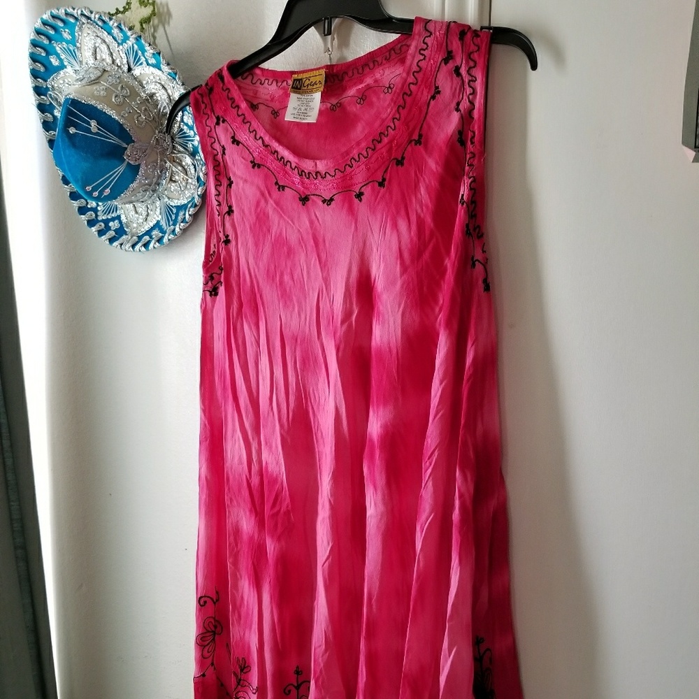 Dress-fushia w/black colored with black embroidery
